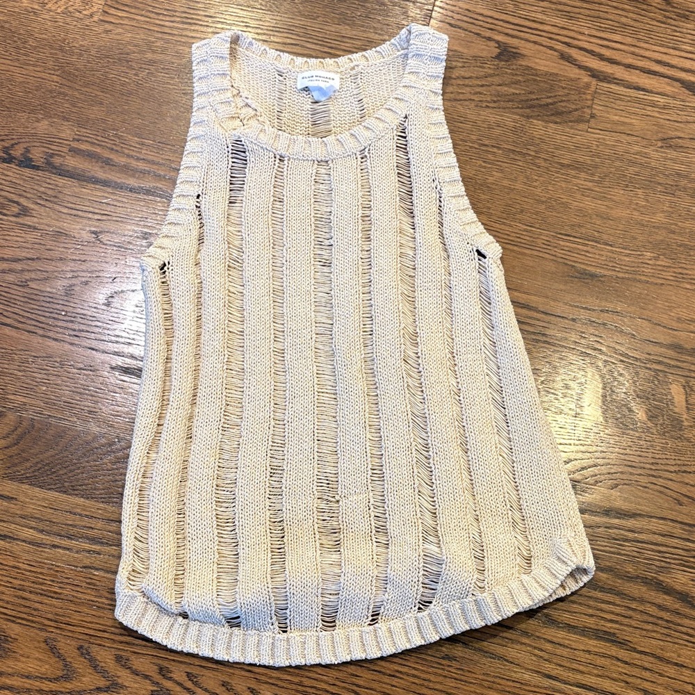 Club Monaco Light Beige Knit Sleeveless sweater, XS